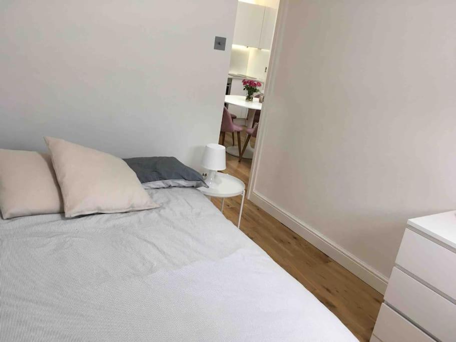 Newly Refurbished 2-Bedroom Flat In Notting Hill Londra Dış mekan fotoğraf